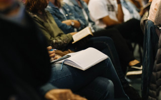 Чи оподатковується участь працівника в семінарі або навчанні за рахунок роботодавця: роз’яснення