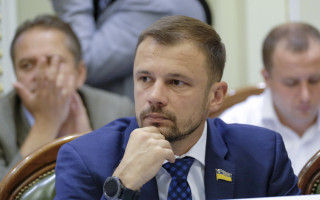 Сергій Бабак закликав громади не маніпулювати з надбавками педагогам