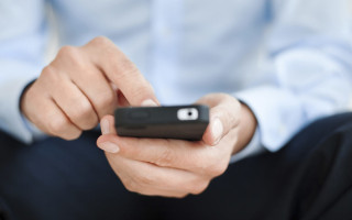 Стаття 290 КПК і дзвінки: адвокати пояснили, чи можна повідомляти про ознайомлення з матеріалами телефоном