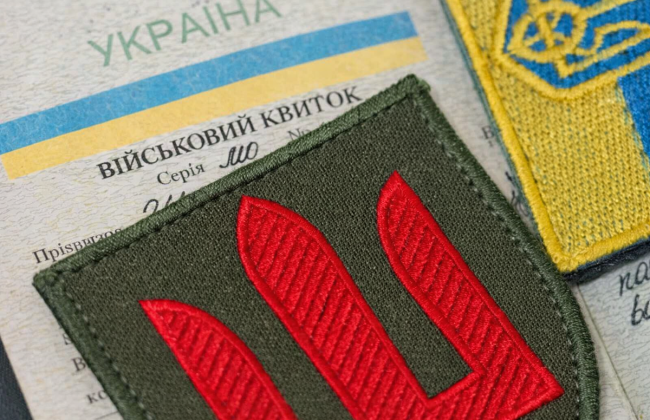 Жена лица с инвалидностью за границей, сын просит отсрочку: что обязан сделать ТЦК — разъяснил апелляционный суд