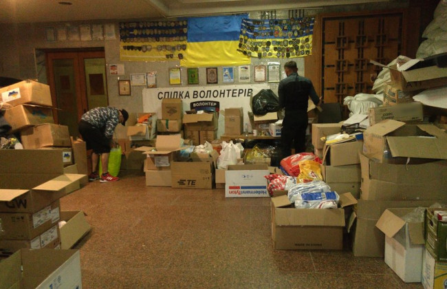 Минфин, Минобороны и Минветеранов раскритиковали: законопроекты о страховании волонтеров признали сырыми