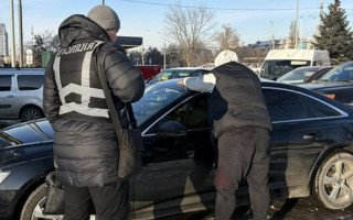 В Киевской области разоблачили дельца, который за 26 тысяч долларов обещал повлиять на решение ТЦК