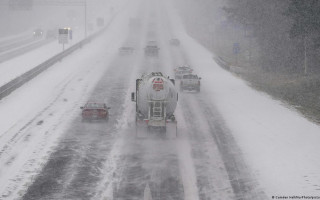 Зимовий шторм «Ферн» накрив США — 18 штатів ввели надзвичайний стан, є загиблі, фото та відео