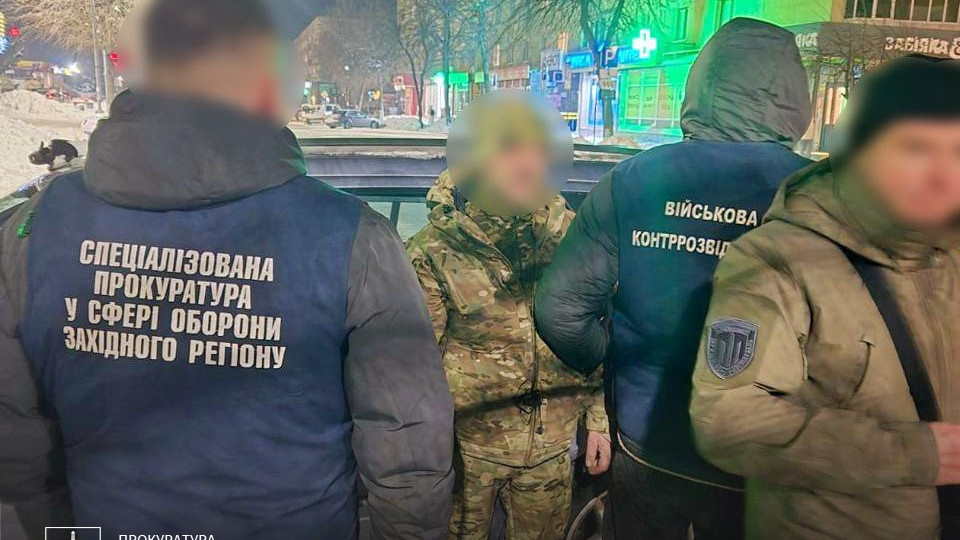 Инструктор учебного центра в Ровенской области организовал схему дезертирства за деньги