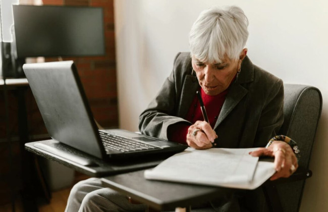 Деяким пенсіонерам доведеться підтвердити доходи — у кого вимагають довідку