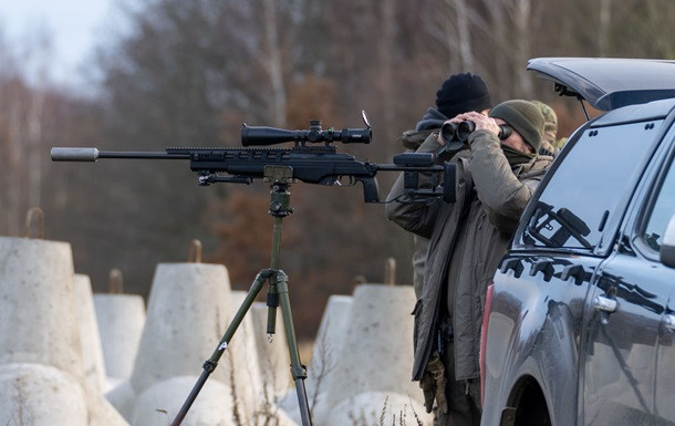 НАТО планує створити безлюдну роботизовану оборонну зону на кордоні з РФ і Білоруссю