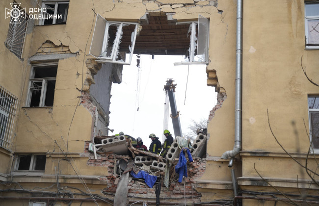 В Одесі 28 січня оголосили День жалоби після обстрілу з трьома загиблими