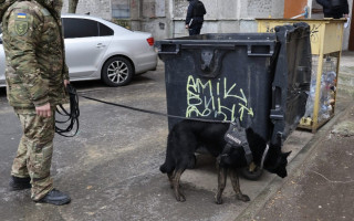 В Николаеве младенца оставили в мусорном контейнере – полиция