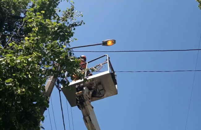 У Києві через аварійні відключення світлофори й ліхтарі можуть працювати вдень