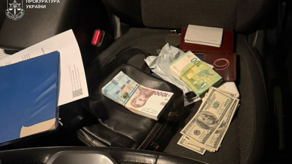 Во Львове разоблачили адвоката, который за 6000 долларов обещал «решить» вопрос инвалидности