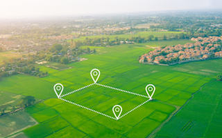 Верховний Суд про накладення меж земельних ділянок: як правильно захищати право власності у спорах між сусідами