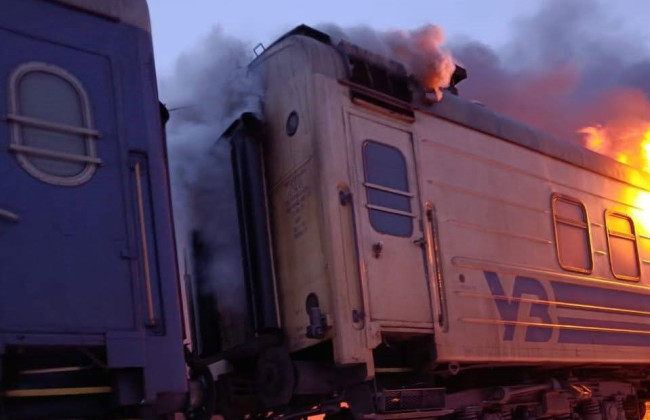 Зеленский отреагировал на вражеский удар по пассажирскому поезду УЗ