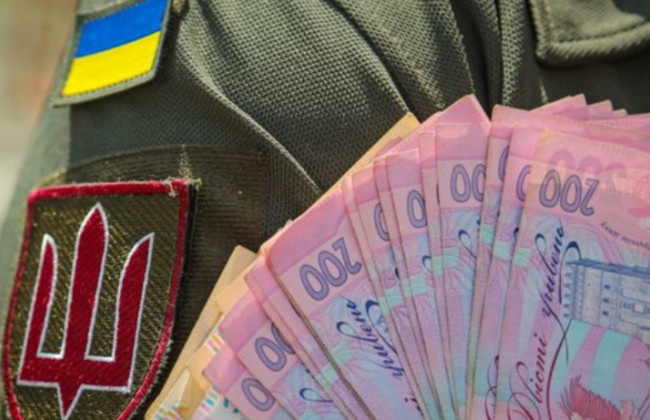 Надбавка неработающим пенсионерам-военнослужащим, имеющим на иждивении нетрудоспособных членов семьи — что нужно знать