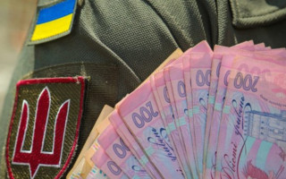 Надбавка неработающим пенсионерам-военнослужащим, имеющим на иждивении нетрудоспособных членов семьи — что нужно знать