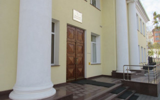 Апеляційний суд частково задовольнив вимоги відповідачки щодо компенсації судових витрат