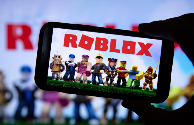Roblox под проверкой в Нидерландах: достаточно ли платформа защищает детей