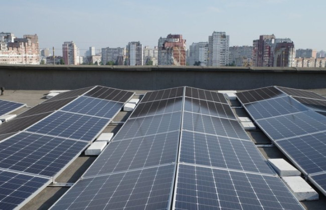 До 300 тисяч на генератори і сонячні панелі – уряд виділив 800 млн гривень на перший етап програми «СвітлоДІМ»