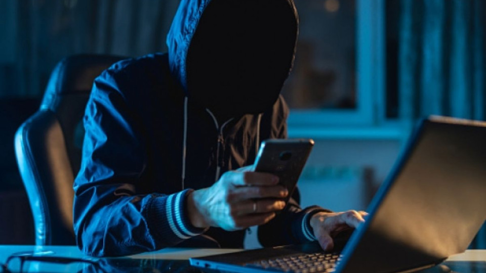 Мошенники выманили у жителя Сумской области 33 тысячи гривен, пообещав «премию от президента»