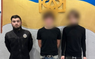 В Одесі поліція розслідує відео з підлітками, які імітували насильство над котом