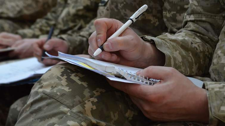 Кто и по каким вопросам может обращаться в Офис Военного омбудсмена