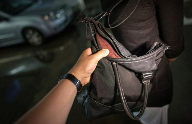 Грабеж с детской коляски: апелляционный суд отменил условный срок и назначил реальное заключение