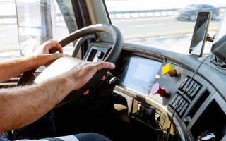 Іспит на категорії СЕ та С1Е –  у сервісному центрі МВС пояснили, де взяти відповідне авто