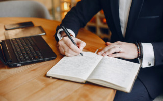 С 1 февраля действуют новые требования к раскрытию структуры собственности профессиональных участников рынков капитала