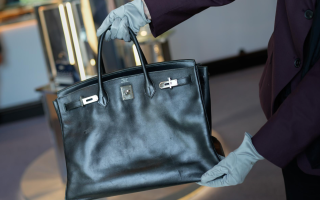 Сумки Birkin зі шкіри крокодила підуть з молотка: В’єтнам повертає гроші жертвам афери колишньої мільярдерки