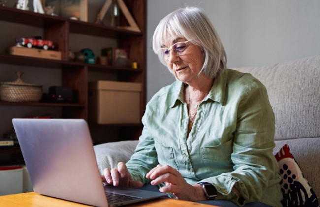 Одна ошибка — задержка выплат: украинцам напомнили об обновлении данных в Реестре застрахованных лиц