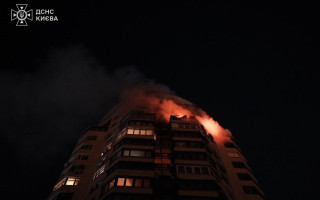 Масована атака на Київ: пошкоджені будинки та лінії електропередач, є постраждалі