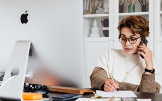 Додаткові вихідні на роботі: коли це законно і чи зменшується зарплата