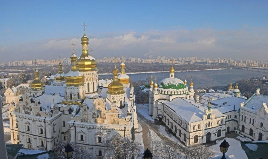 Киево-Печерская лавра временно закрывает заповедник из-за сильного мороза