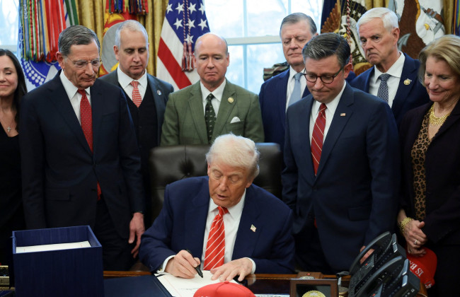 Трамп подписал закон, прекращающий частичный шатдаун правительства США