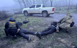 4000 долларов за «помощь»: на Одесщине мужчина пытался подкупить пограничника, чтобы переправить через границу товарища