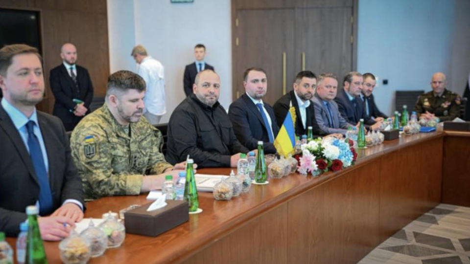 В Абу-Дабі стартував другий день переговорів України, США та РФ — Рустем Умєров