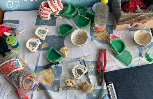 В Киеве «бизнесмены» наладили продажу каннабиса в стоматологических слепках