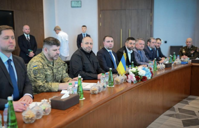 В Абу-Дабі стартував другий день переговорів України, США та РФ — Рустем Умєров