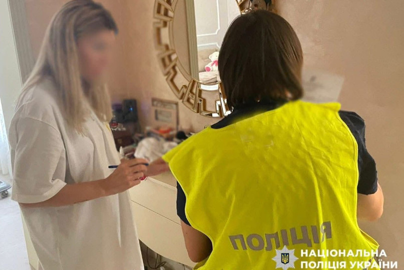 В Киеве будут судить госрегистратора, которая вывела из собственности общины землю стоимостью более 1,5 млн грн