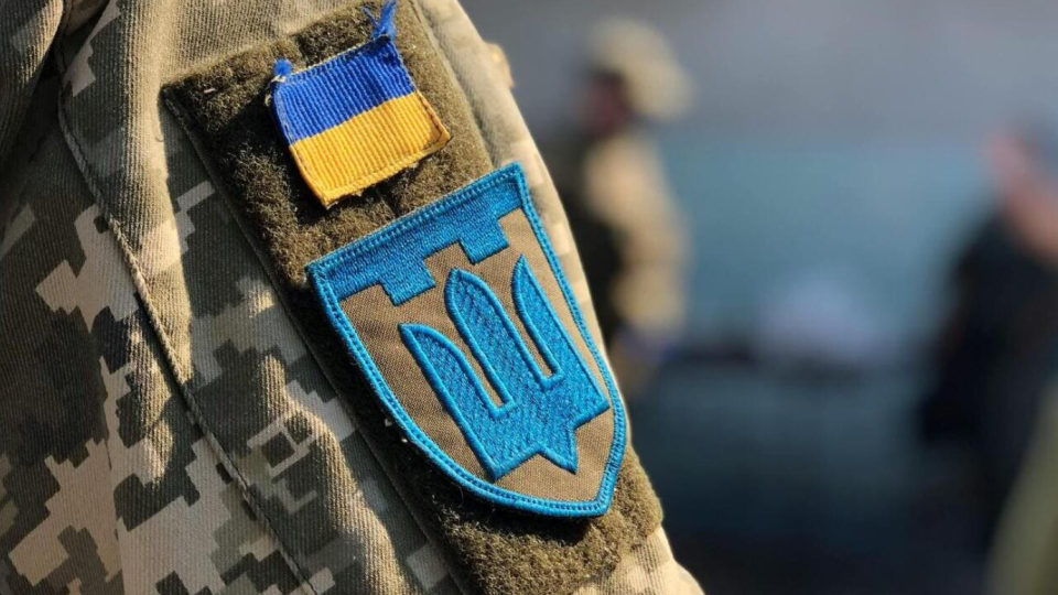 Суд на Закарпатті визнав протиправною відмову у звільненні військового для догляду за дружиною з інвалідністю I групи