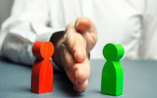 Конфлікт інтересів — НАЗК роз’яснило основні складові