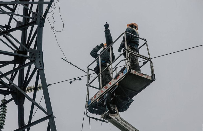 Під ударом — ключові елементи енергосистеми: Україна після атаки РФ просить допомогу Польщі