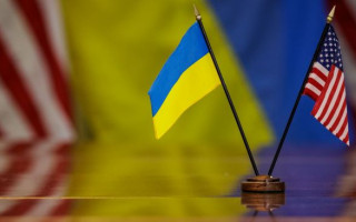 США та Україна обговорили терміни можливої мирної угоди й проведення виборів — Reuters