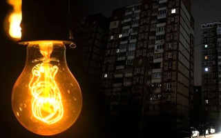 Киевлянам включают свет лишь на 1,5-2 часа: ближайшие дни будут тяжелыми - Минэнерго