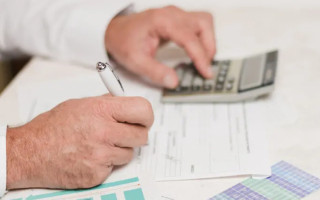 Виконавче провадження завершено та закінчено — у чому різниця