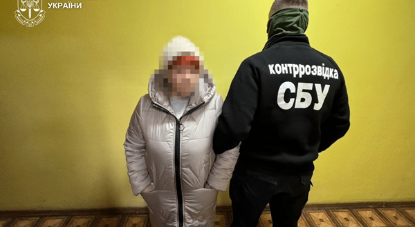 В Хмельницкой области 60-летняя женщина открыла салон красоты, чтобы шпионить для РФ