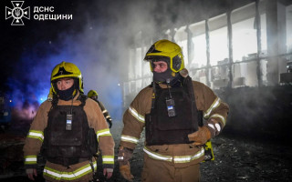 Одесу атакували шахеди: пошкоджені будинки та комунальні об’єкти, є жертва