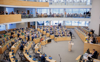 Корупційний скандал у Литві: спецслужба обшукала офіси політиків Сейму