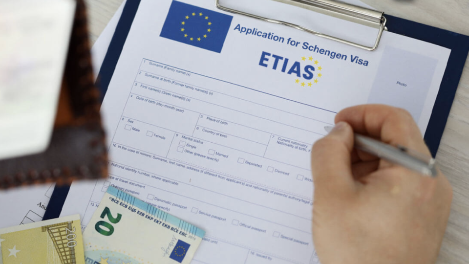 З 2026 года украинцам для поездок в Европу понадобится разрешение ETIAS: что изменится