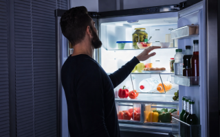 Мужчина купил холодильник почти за 28 тысяч — получил дефект: что решил суд в споре с сервисным центром