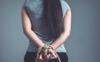 Во Франции неизвестные похитили судью и ее мать и требовали выкуп в криптовалюте